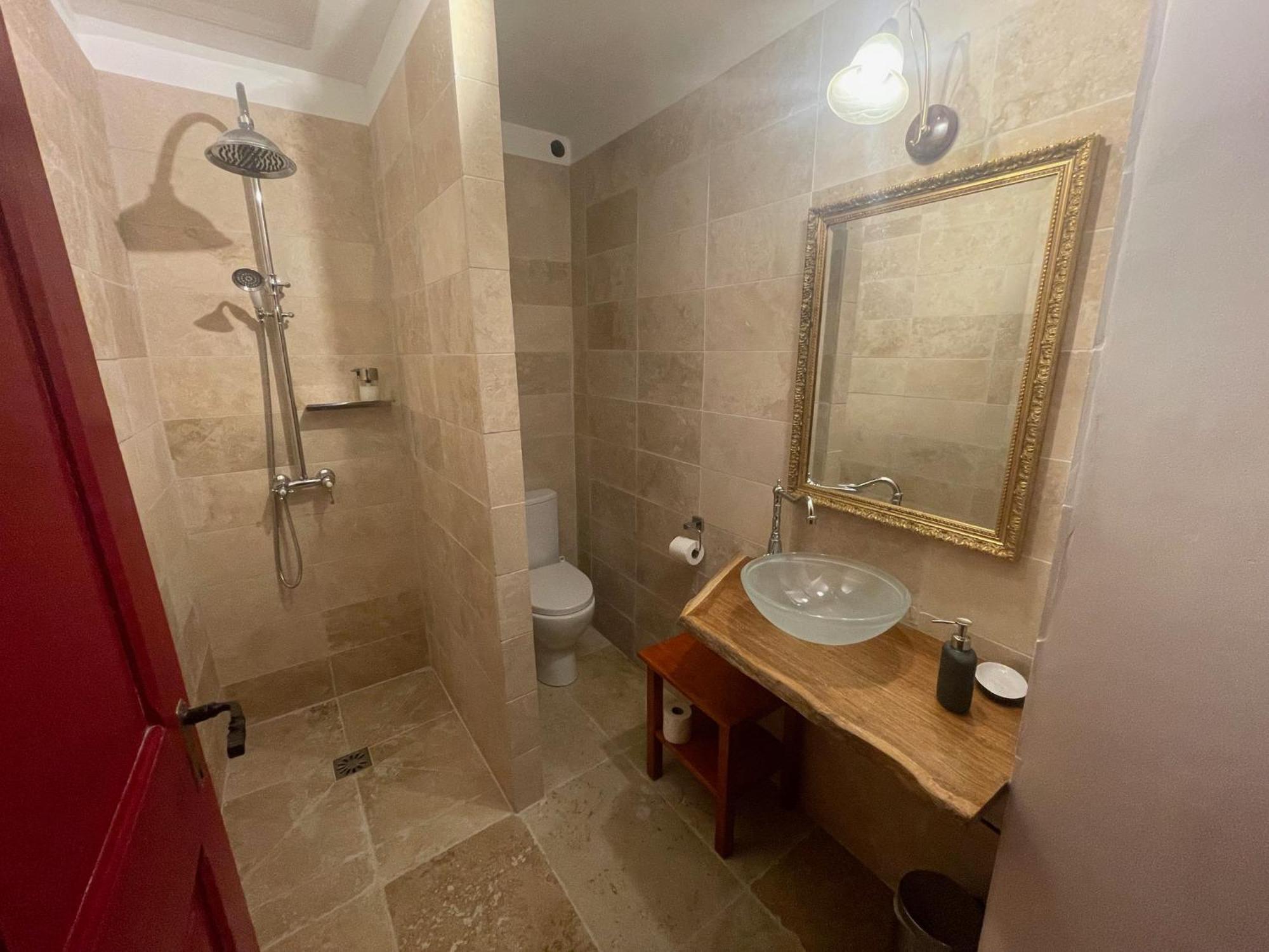 Chateau De Montfroc Bed & Breakfast Bagian luar foto