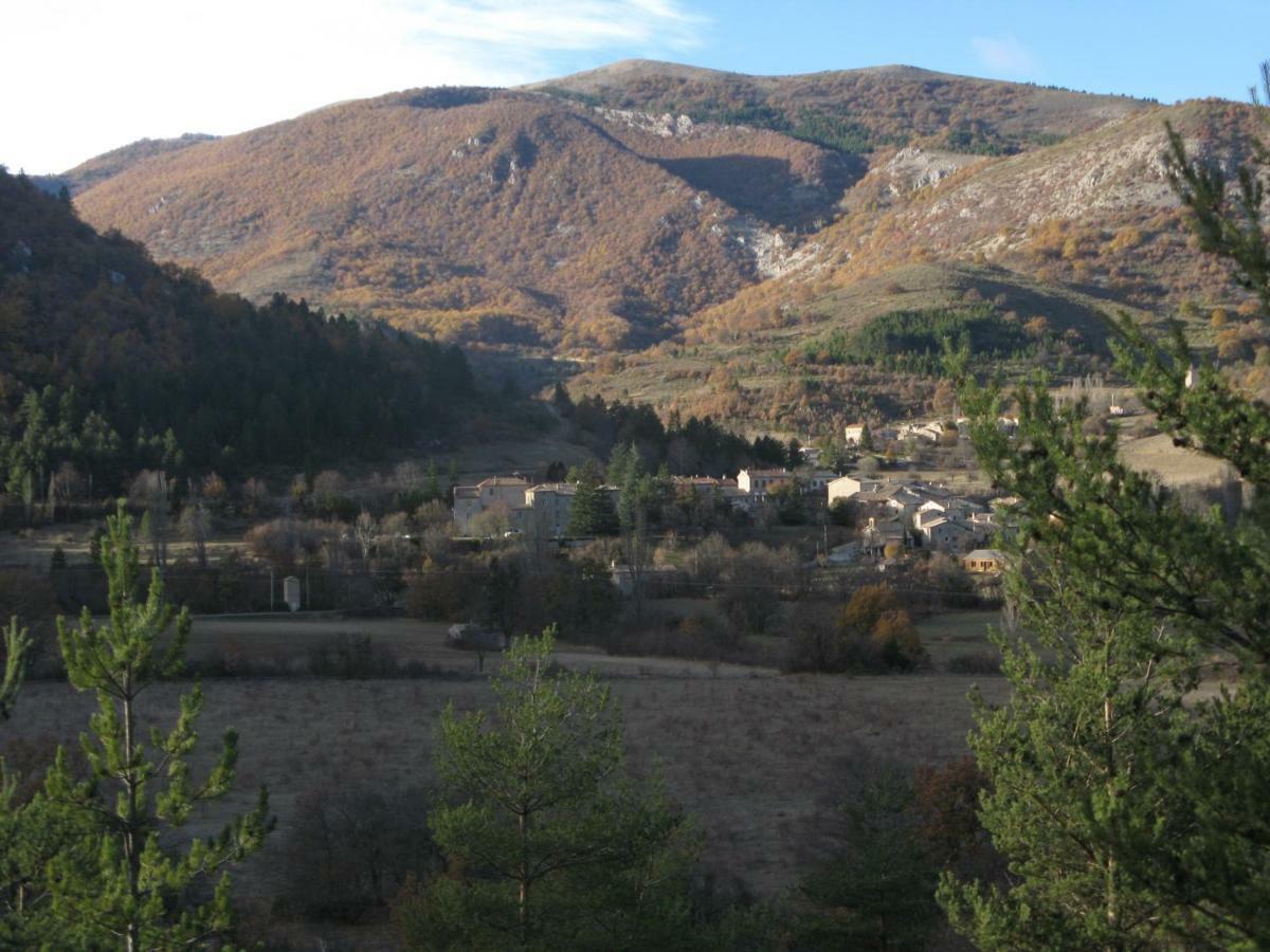 Chateau De Montfroc Bed & Breakfast Bagian luar foto