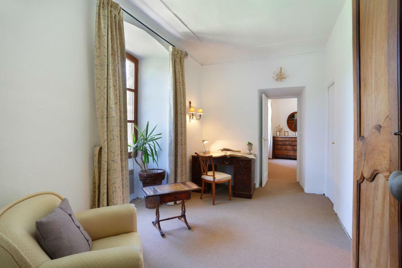 Chateau De Montfroc Bed & Breakfast Bagian luar foto