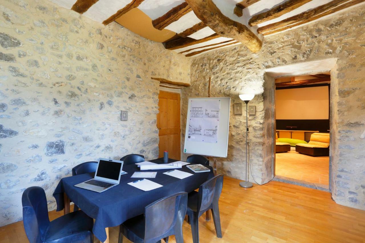 Chateau De Montfroc Bed & Breakfast Bagian luar foto