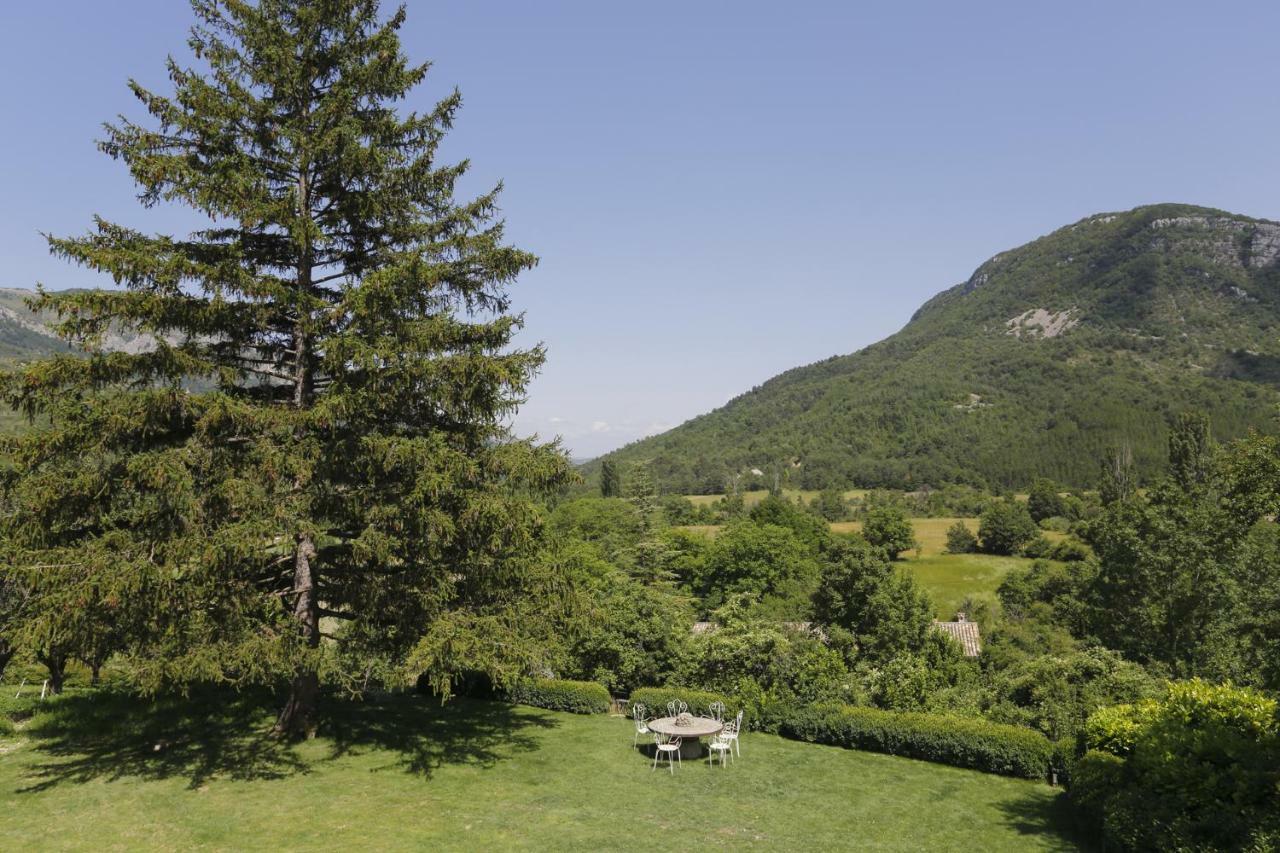 Chateau De Montfroc Bed & Breakfast Bagian luar foto